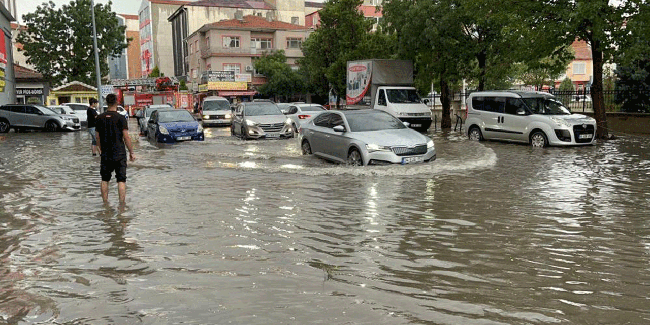 Yozgat da sele teslim oldu!