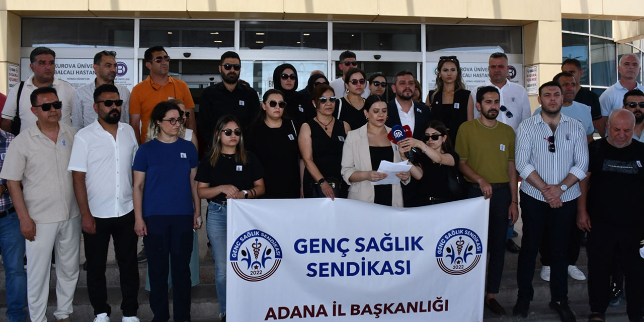 Adana'da sağlık çalışanları Saniye Arslan cinayetini protesto etti