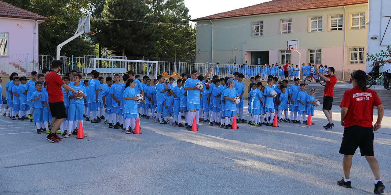 Pursaklar'da yaz okulu kayıtları başladı!