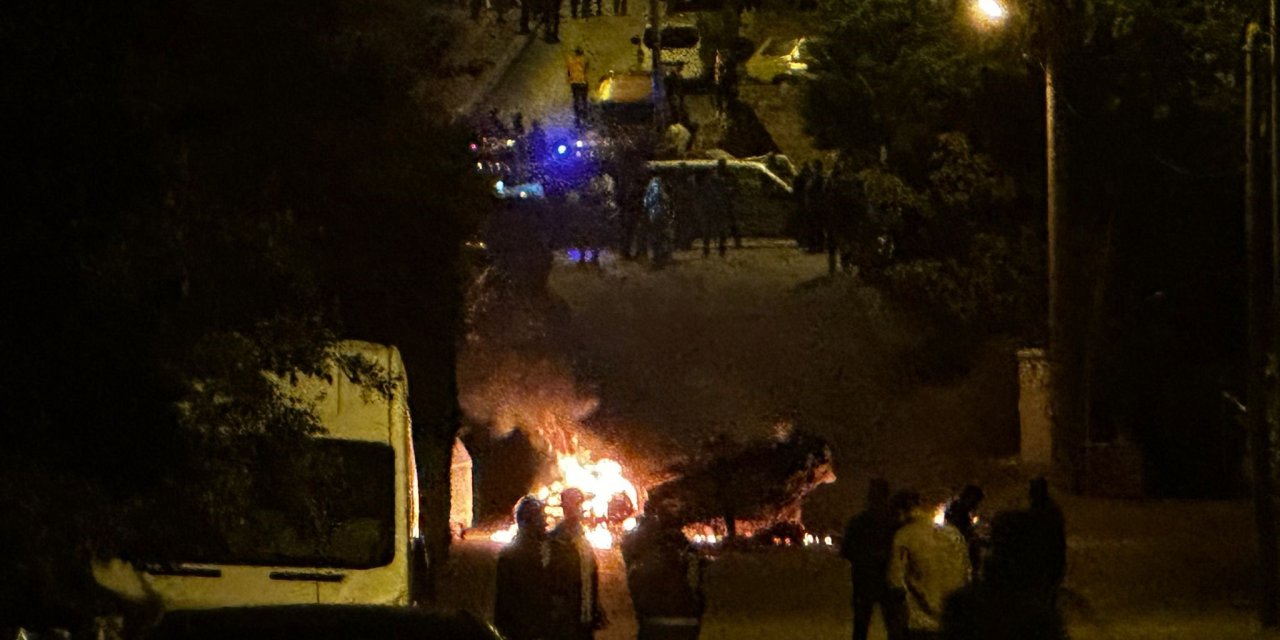 Kayseri'de olaylar dindirilemiyor: 10 polis yaralı