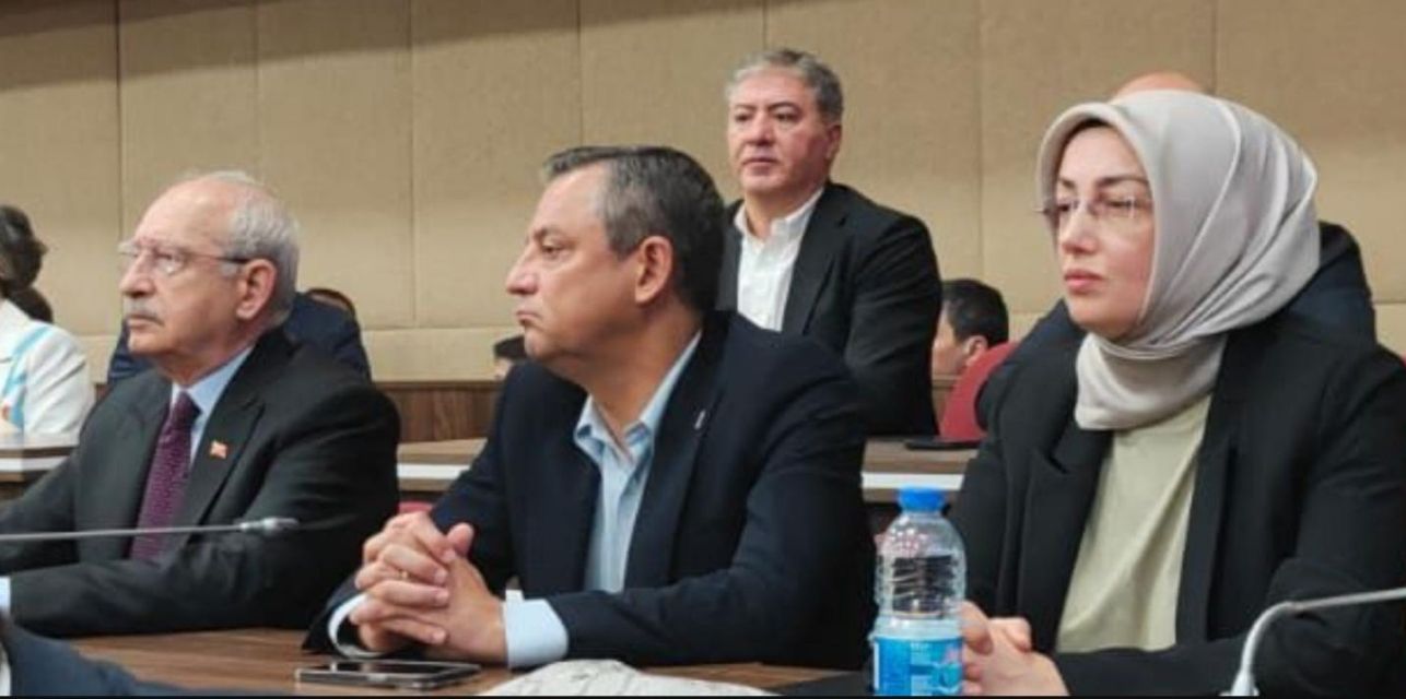 Duruşmayı CHP Lideri Özgür Özel ve Kılıçdaroğlu da izledi