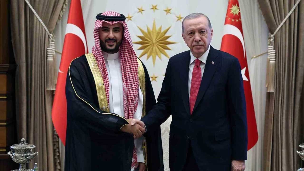 Cumhurbaşkanı Erdoğan, Suudi Savunma Bakanı Al-Suud’u kabul etti!