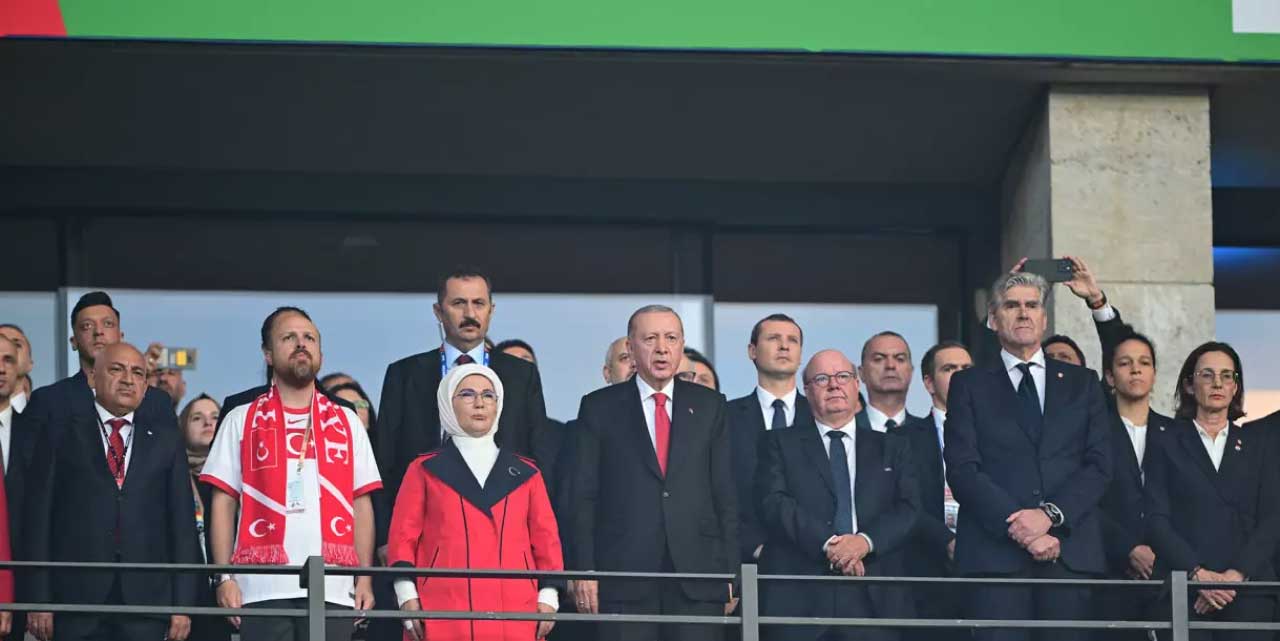 Cumhurbaşkanı Erdoğan'dan EURO 2024 değerlendirmesi: ''Merih'in cezası siyasi bir karar''