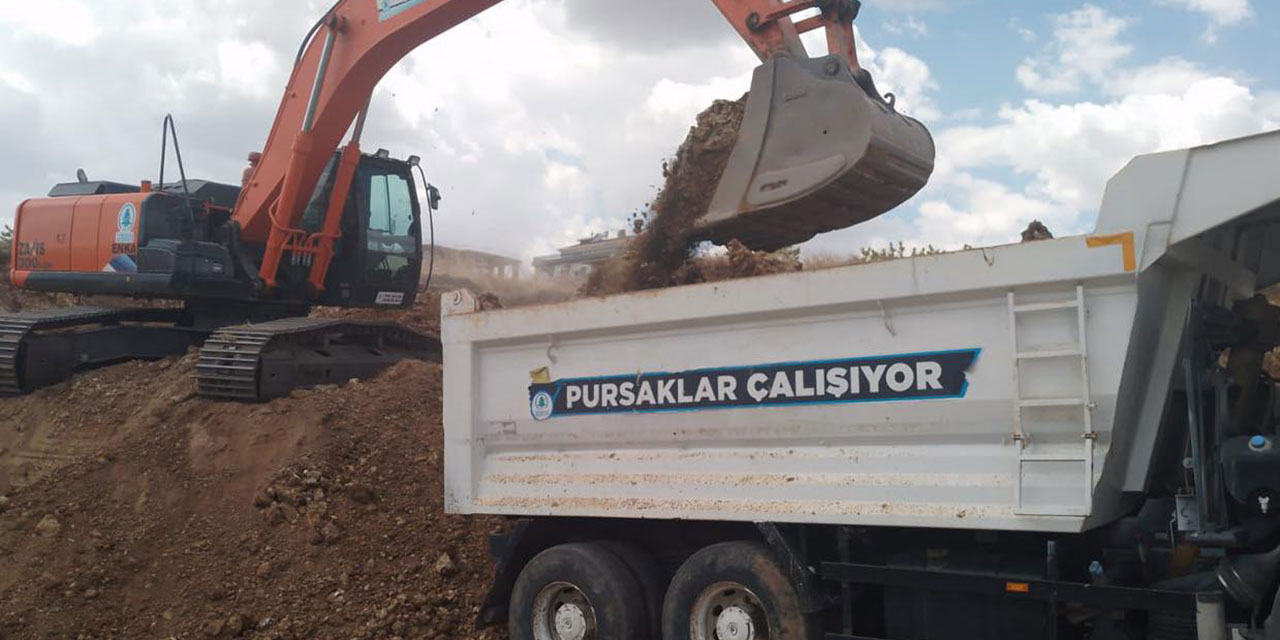 Pursaklar'da yol çalışmaları devam ediyor