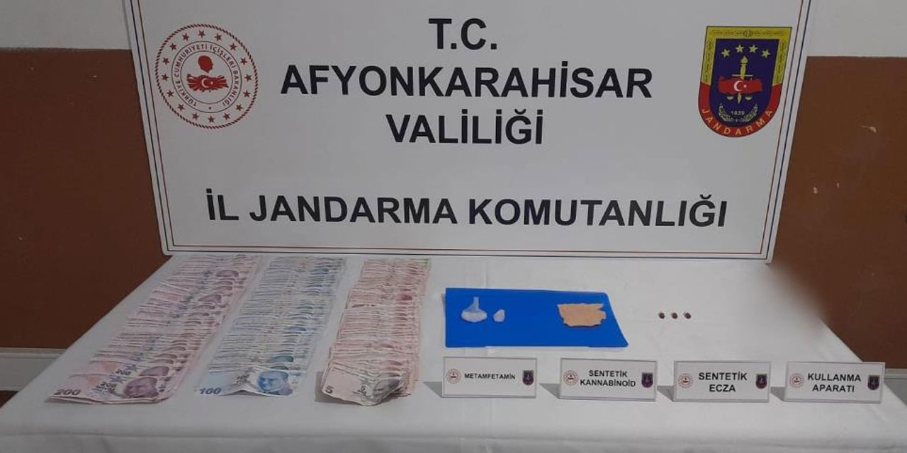 Uyuşturucu temini için yola çıktılar, jandarma kıskıvrak yakaladı!