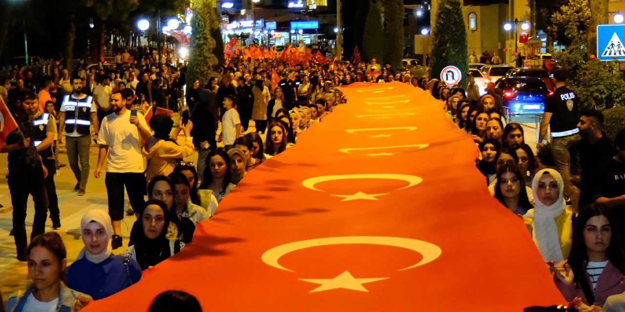 Yozgat'ta 15 Temmuz Demokrasi ve Milli Birlik Gününde yoğun katılımlı anma