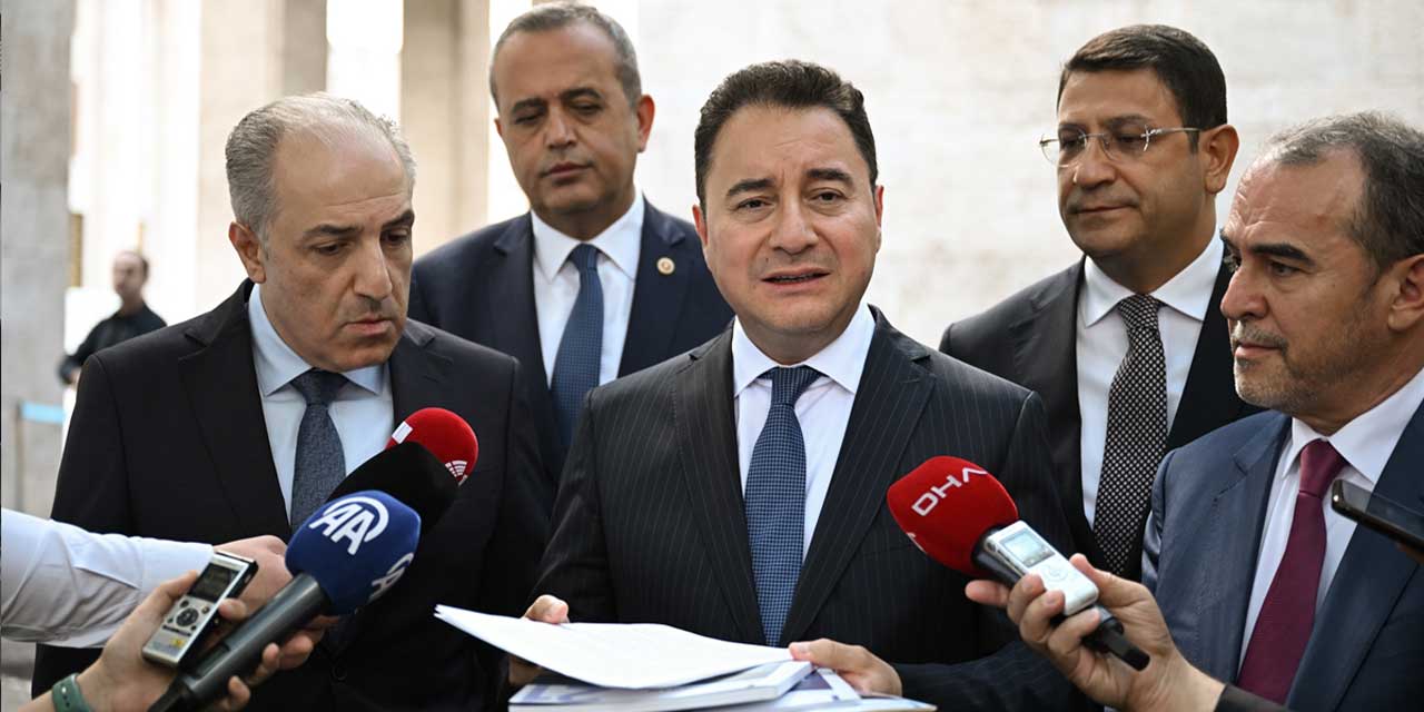 DEVA Partisi Genel Başkanı Ali Babacan konuştu: "Anayasa, milletimizin bir arada yaşama ilkeleri demek"