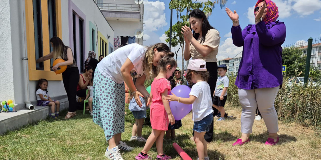 Sincan'da minikler Plevne Anne Çocuk Oyun Evi’nde  eğleniyor