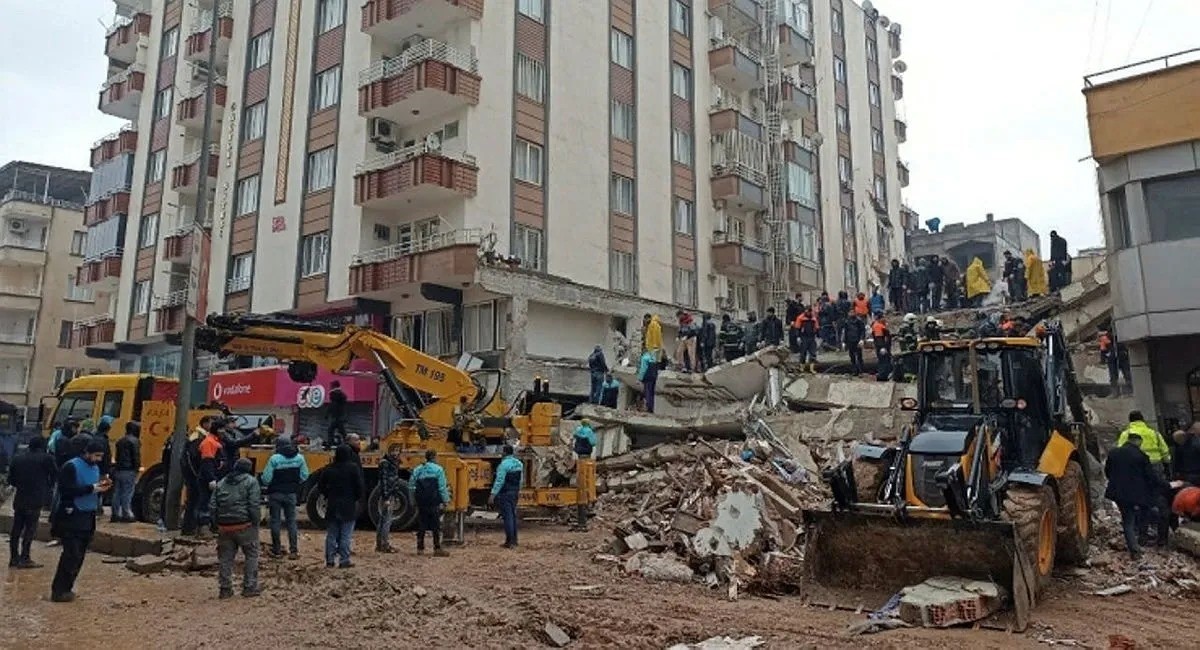 51 kişinin öldüğü apartmanda bir kişi suçlu bulundu