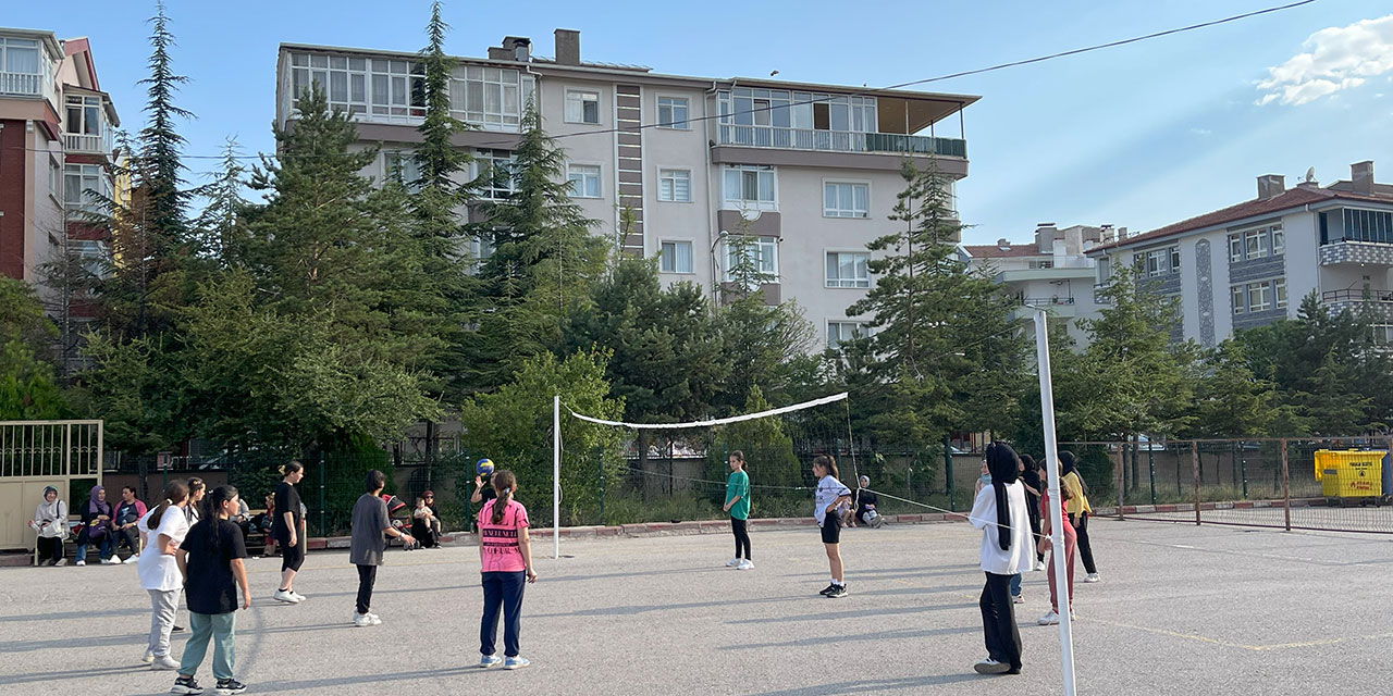 Pursaklar'da yaz sporla geçiyor