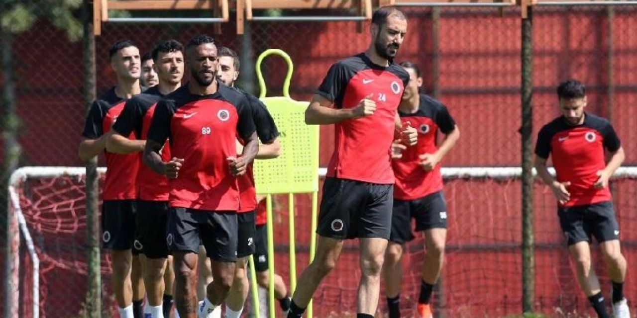 Beşiktaş-Gençlerbirliği maçı şifresiz kanalda!