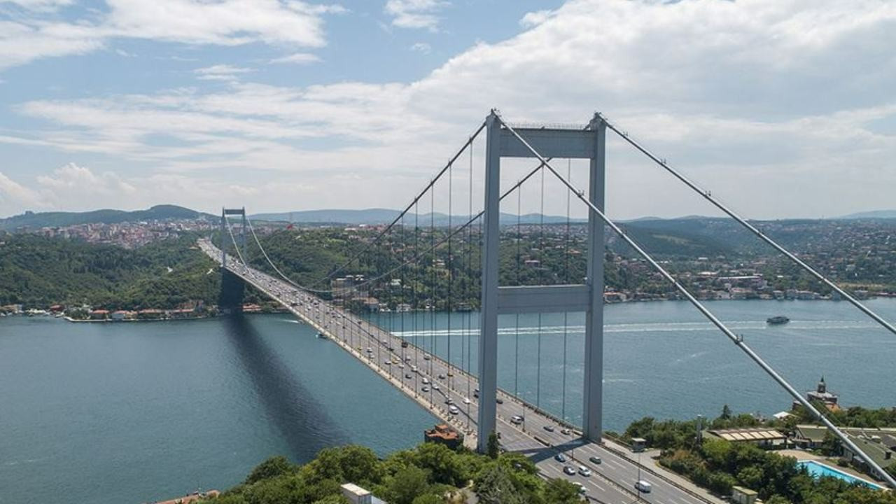 Otoyollarda ücretini ödemeden geçiş yapanlara yönelik yönetmelik değişti! Karar Resmi Gazete'de yayınlandı