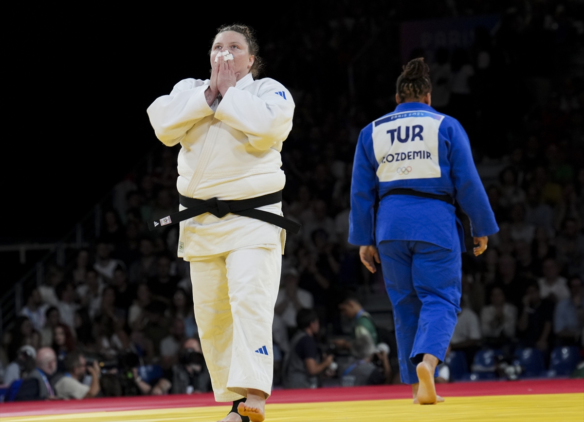 Judoda Kayra Özdemir, bronz madalya maçına çıkacak