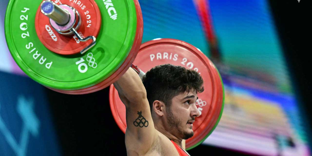 Halterde madalya kıl payı kaçtı: Muhammed Furkan Özbek 341 kilogram kaldırarak olimpiyat dördüncüsü oldu