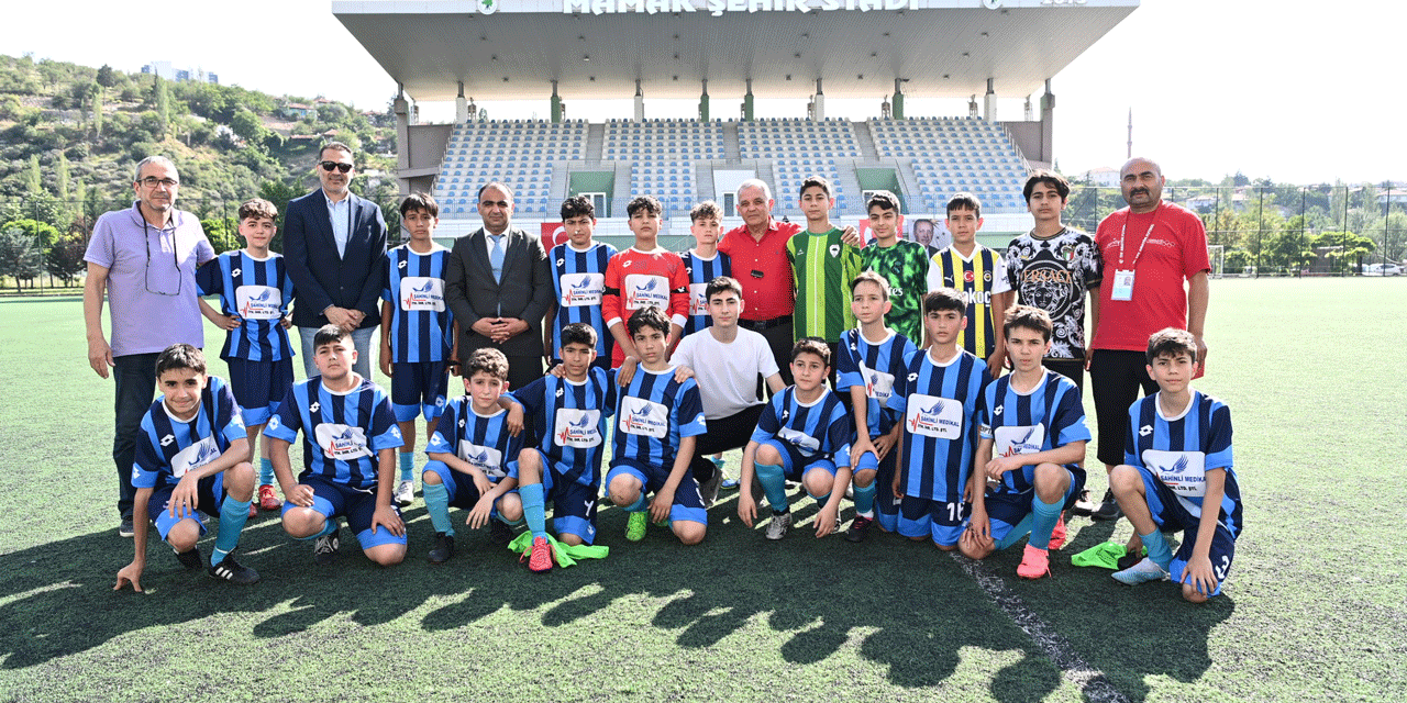 Mamak Amatör Kulüpler Futbol Turnuvası tüm hızıyla sürüyor