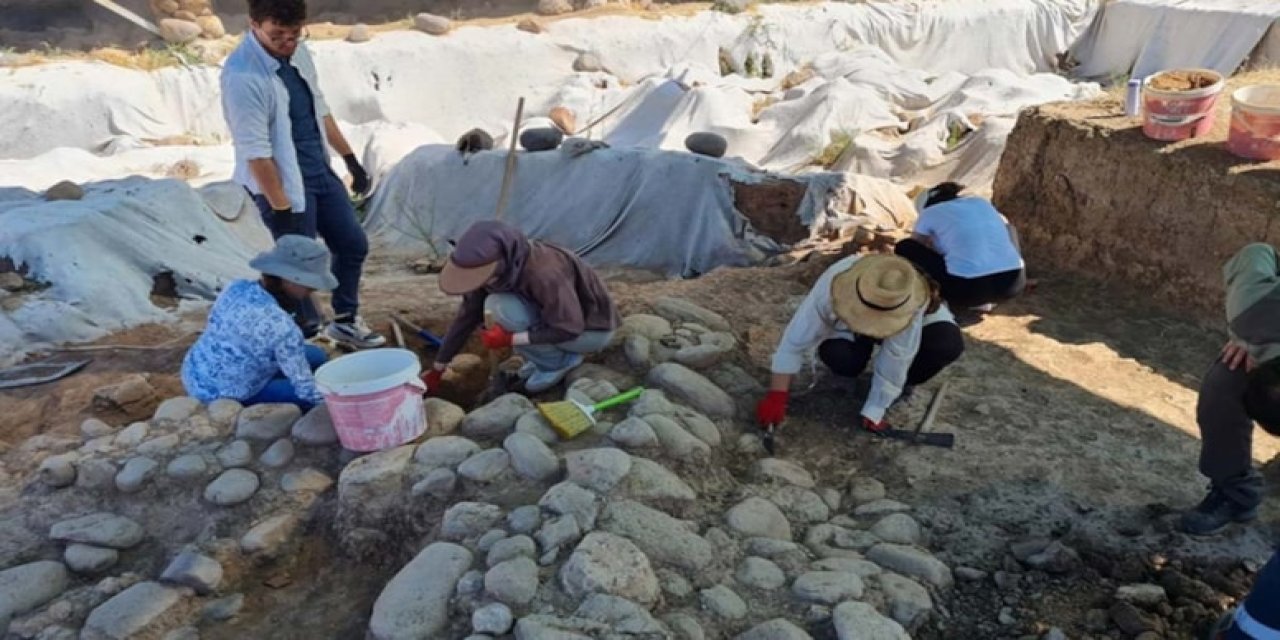 Yassıtepe'de beş bin yıllık yapı bulundu