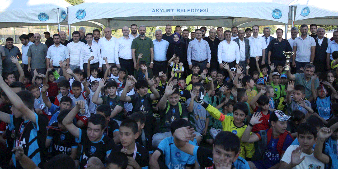 Akyurt'ta kupalar sahibini buldu!  Başkan Ayık: Bu turnuvanın kaybedeni yok