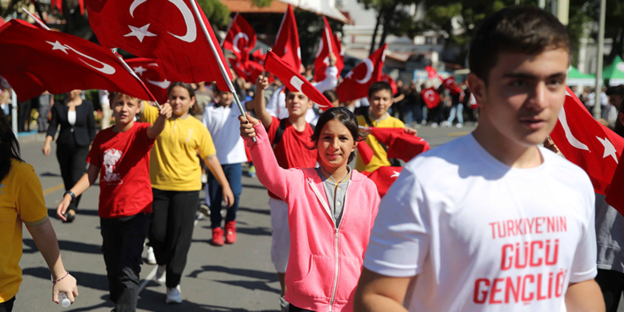 Büyük Zafer'in 102. yılı Kırşehir ve Yozgat'ta coşkuyla kutlanıyor