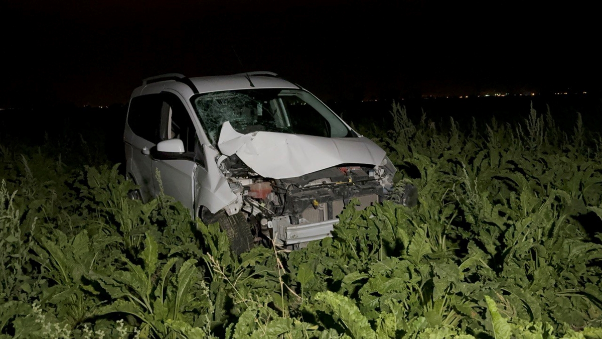 Aksaray'da hafif ticari araçla motosikletin çarpıştığı kazada 1 kişi hayatını kaybetti