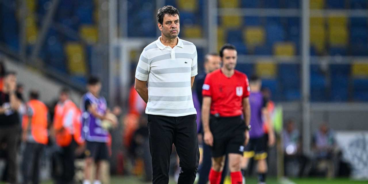 Ankaragücü Teknik Direktörü Cihat Arslan'dan taraftara sert tepki: "Üç dakikada büyük hoca mı oldum?"