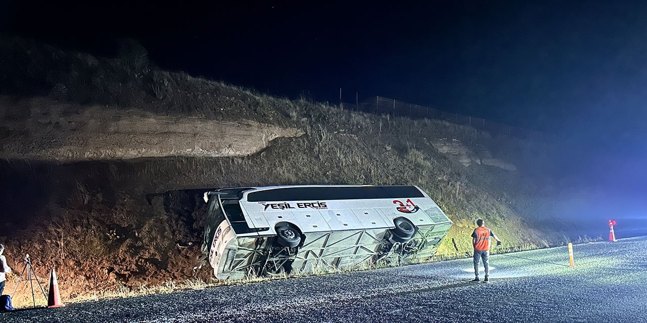 Sivas İmranlı'da otobüs kazası: 24 yaralı