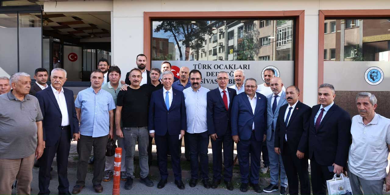 Ankara Büyükşehir Belediye Başkanı Mansur Yavaş, Türk Ocakları Sivas Şubesi ile bir araya geldi