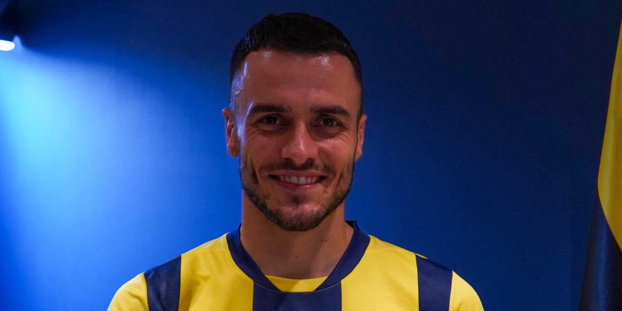 Fenerbahçe'de Sırp futbolcu Filip Kostic imzayı attı