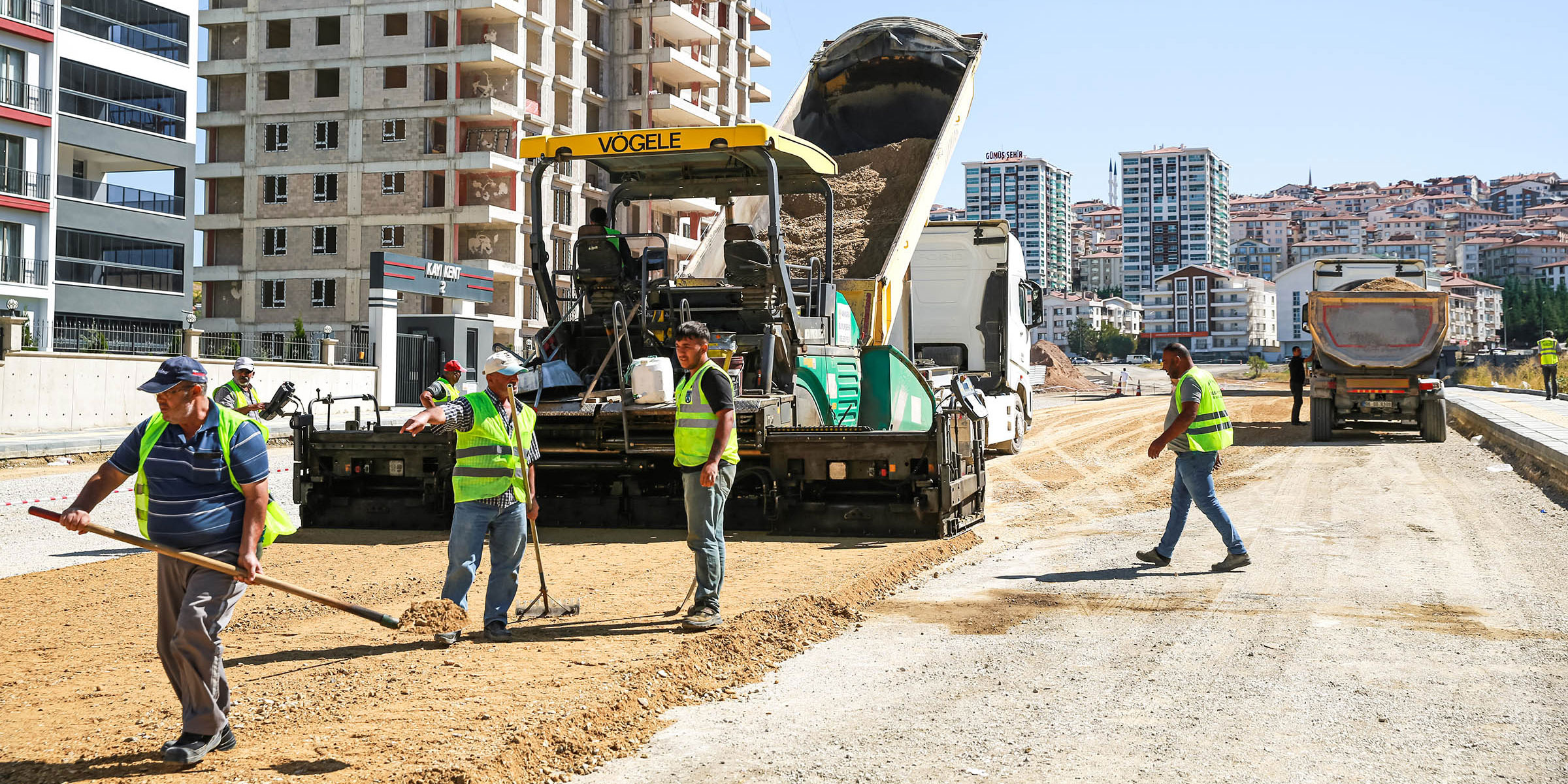 ABB ve Keçiören Belediyesi iş birliğinde ilçedeki yol çalışmaları devam ediyor