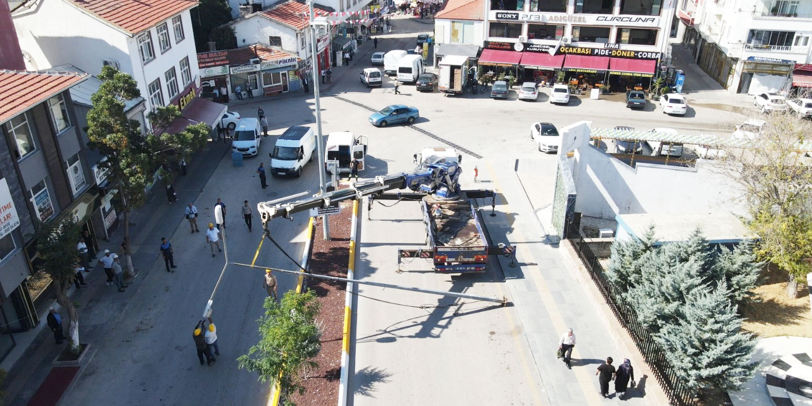 Haymana’daki elektrik direkleri yenileniyor