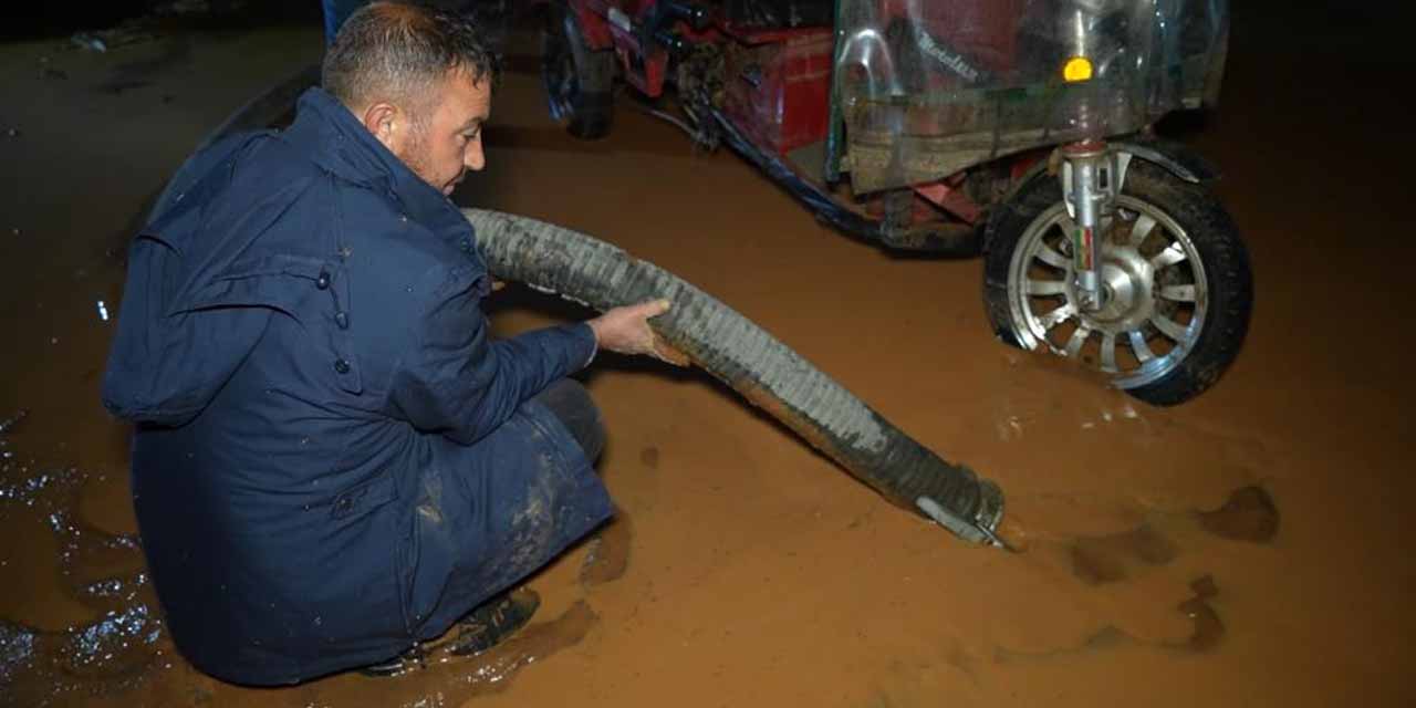 Kırıkkale’de sağanak dereyi taşırdı, köyü su altında bıraktı