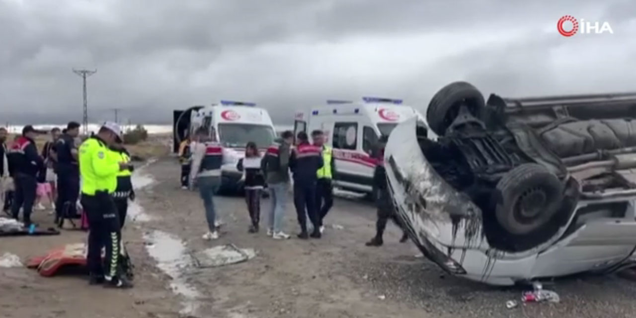 Turist otobüsü takla attı: Onlarca yaralı var!