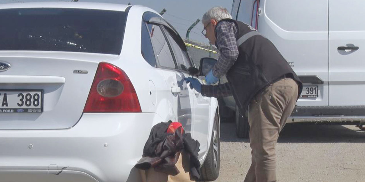 Başkent'te park halindeki otomobilde bir kişinin cansız bedenine ulaşıldı