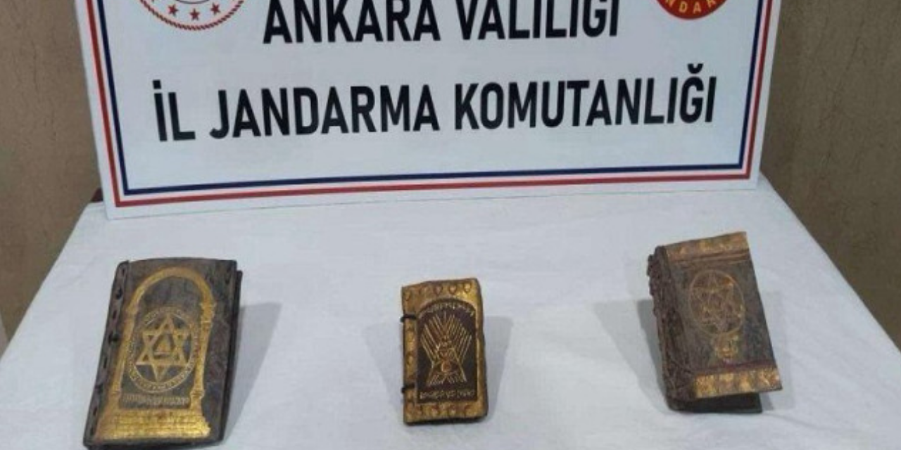 Beypazarı'nda 10 milyon lira değerinde tarihi el yazması kitap ele geçirildi