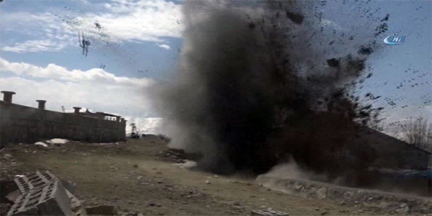 Afganistan'da askeri birliğe saldırı: 140 ölü, 60 yaralı