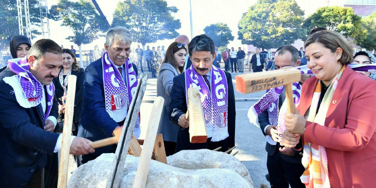 Kırşehir'de Geleneksel Bulgur Festivali'ne Vali Demiryürek de katıldı