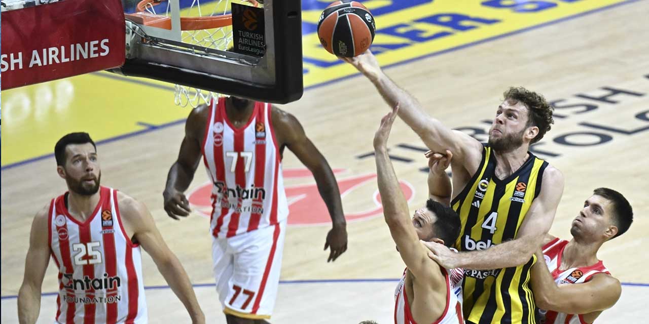 Fenerbahçe Beko, Yunan devi Olympiakos'u ikinci yarıda devirdi: Euroleague'e galibiyetle başladı