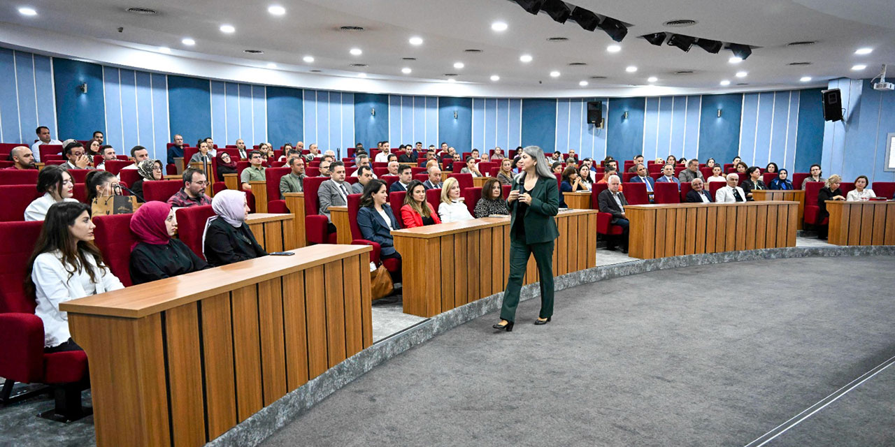 Salı Sohbetlerinde bu hafta: Kamu Etiği konuşuldu