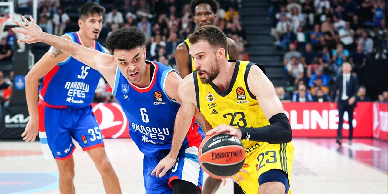 Fenerbahçe Beko, Euroleague'de Anadolu Efes'i devirdi: Tarık Biberovic ve Elijah Bryant ihraç edildi