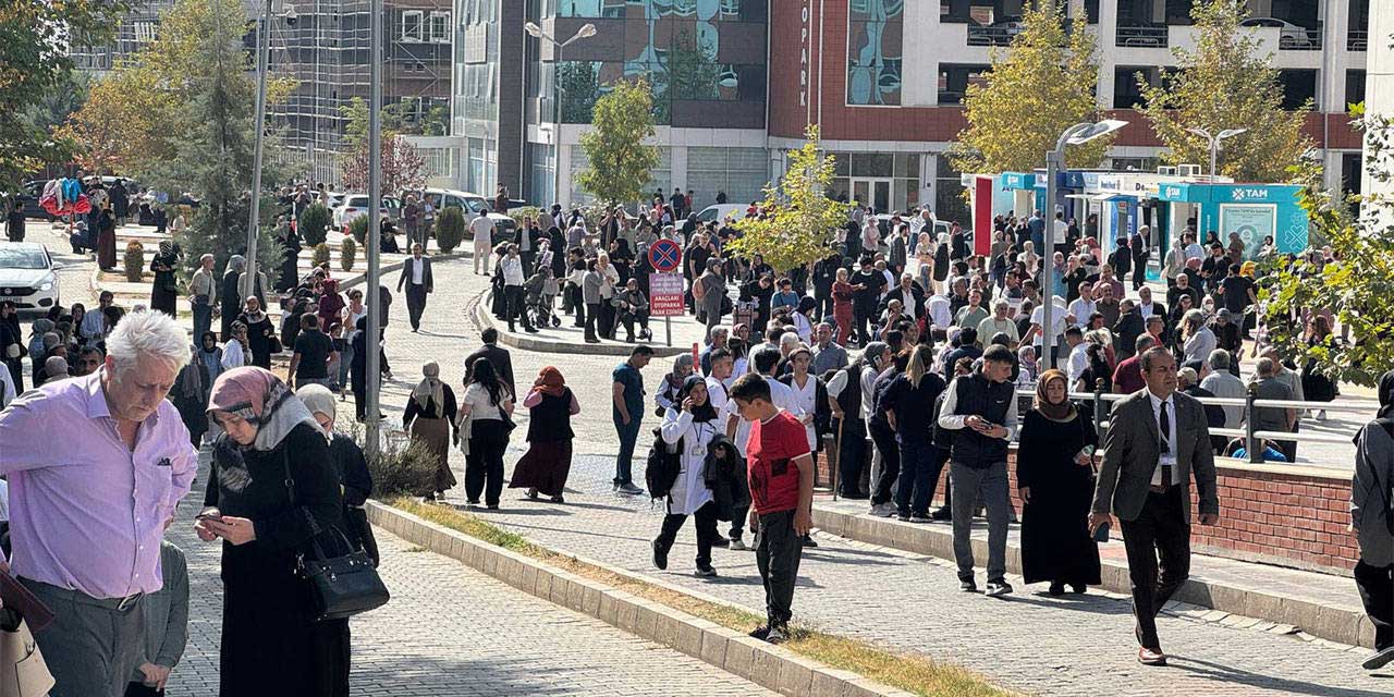 Malatya'da meydana gelen 5,9 büyüklüğündeki deprem sonrası yarın da okullar tatil