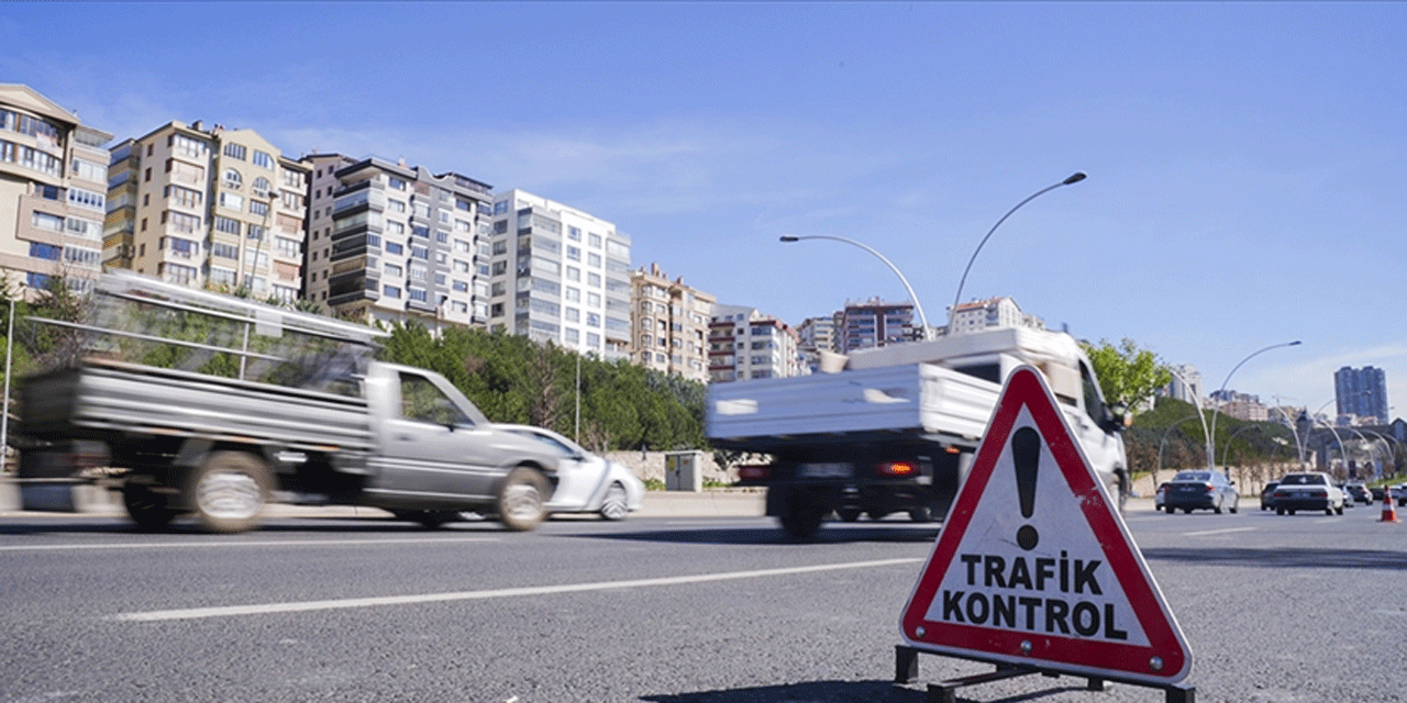 Başkent'te yarın bazı yollar trafiğe kapatılacak