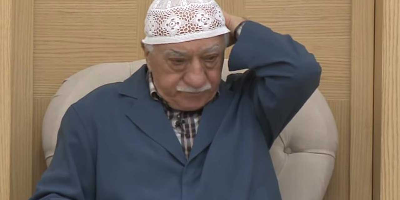 FETÖ'yü övdükleri belirlenen 4 kişiye operasyon!