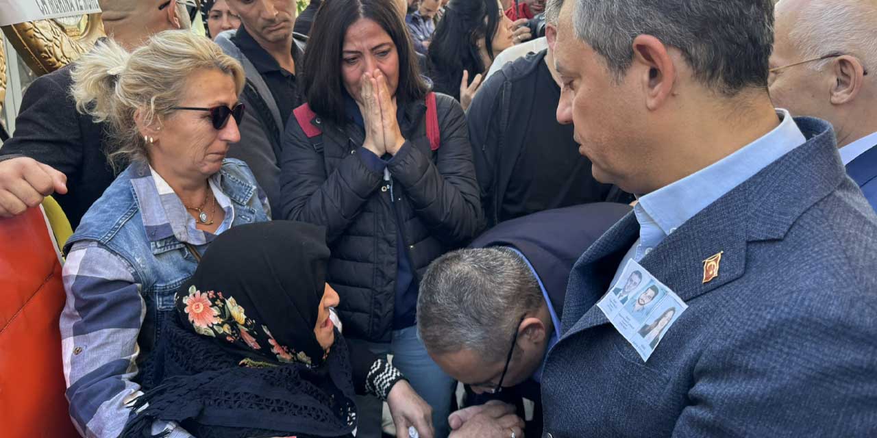 CHP lideri Özgür Özel,  ABB Başkanı Mansur Yavaş ve Mesut Özarslan, TUSAŞ şehitlerinin cenaze törenine katıldı