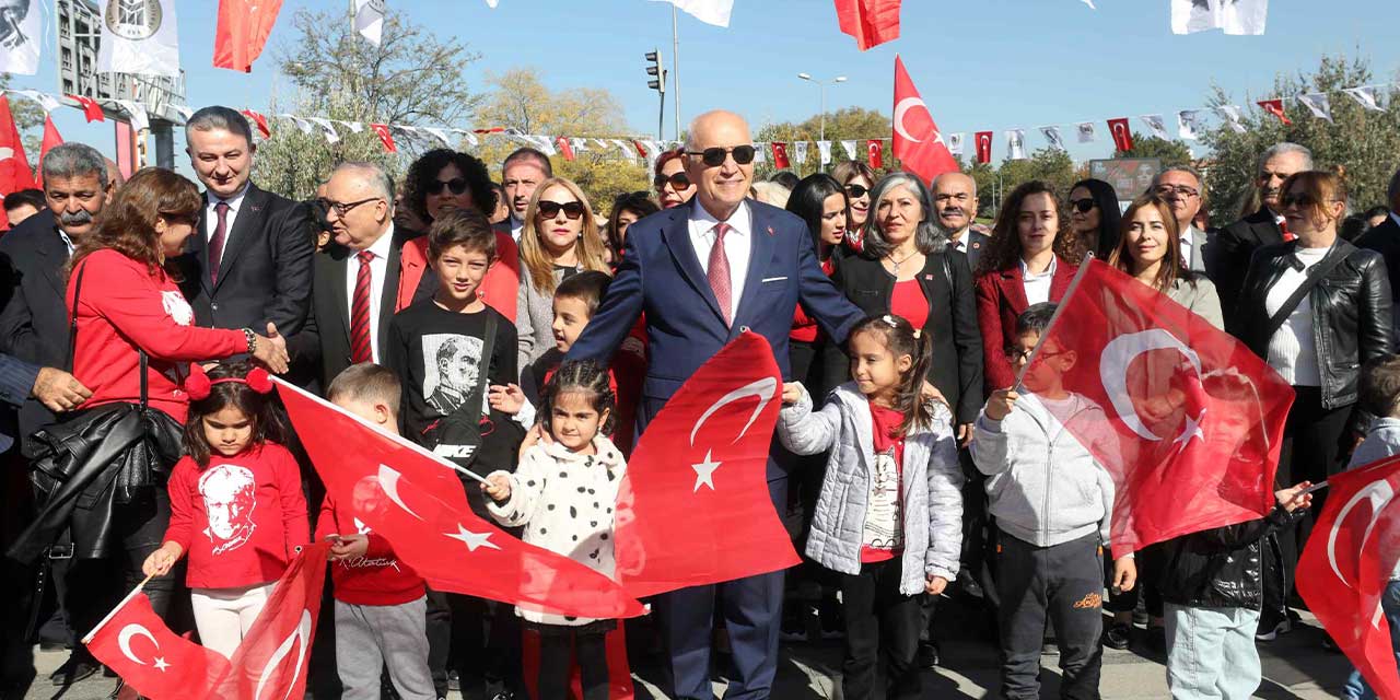 Ankara Yenimahalle'de 29 Ekim mesajı: "Cumhuriyetimiz ilelebet yaşayacaktır"