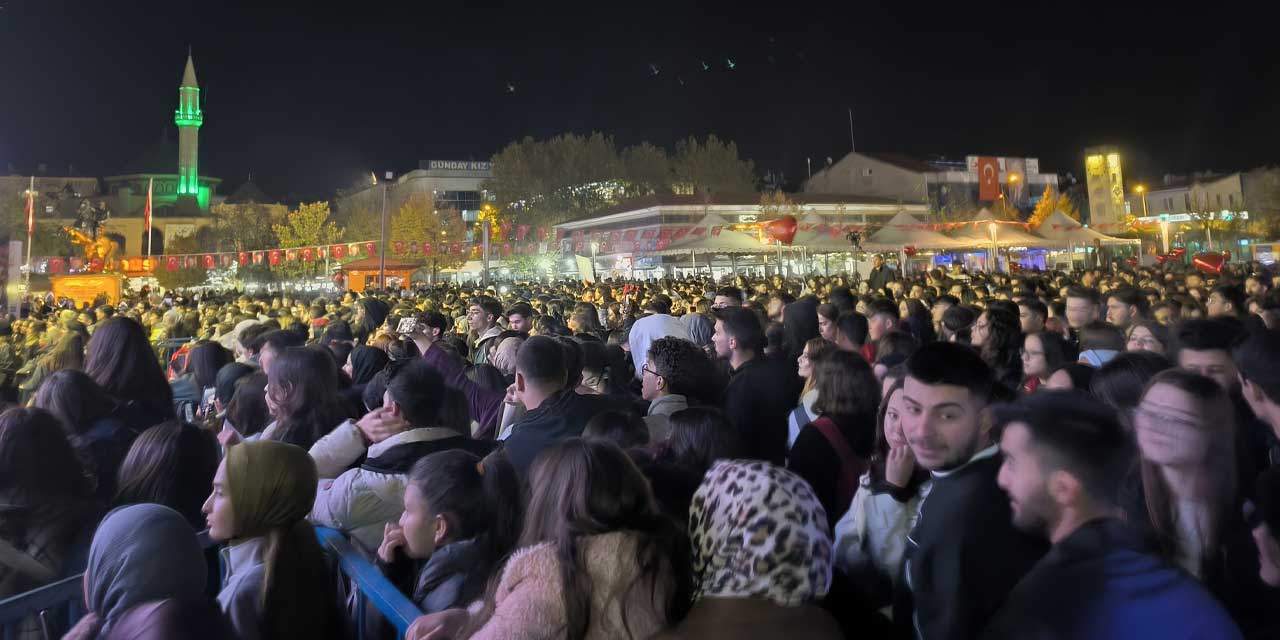 Kırşehir’de Cumhuriyet Bayramı coşkusu müzikle buluştu