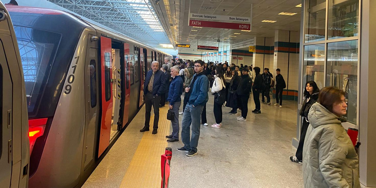 Ankara'da metro yine arızalandı: Vatandaşlar mağdur