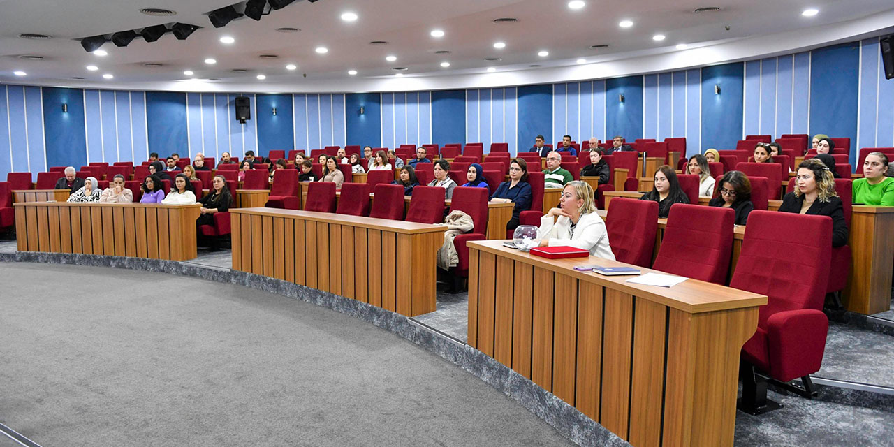 Salı Sohbetleri'nde bu hafta: "Kadına Yönelik Şiddet" konuşuldu