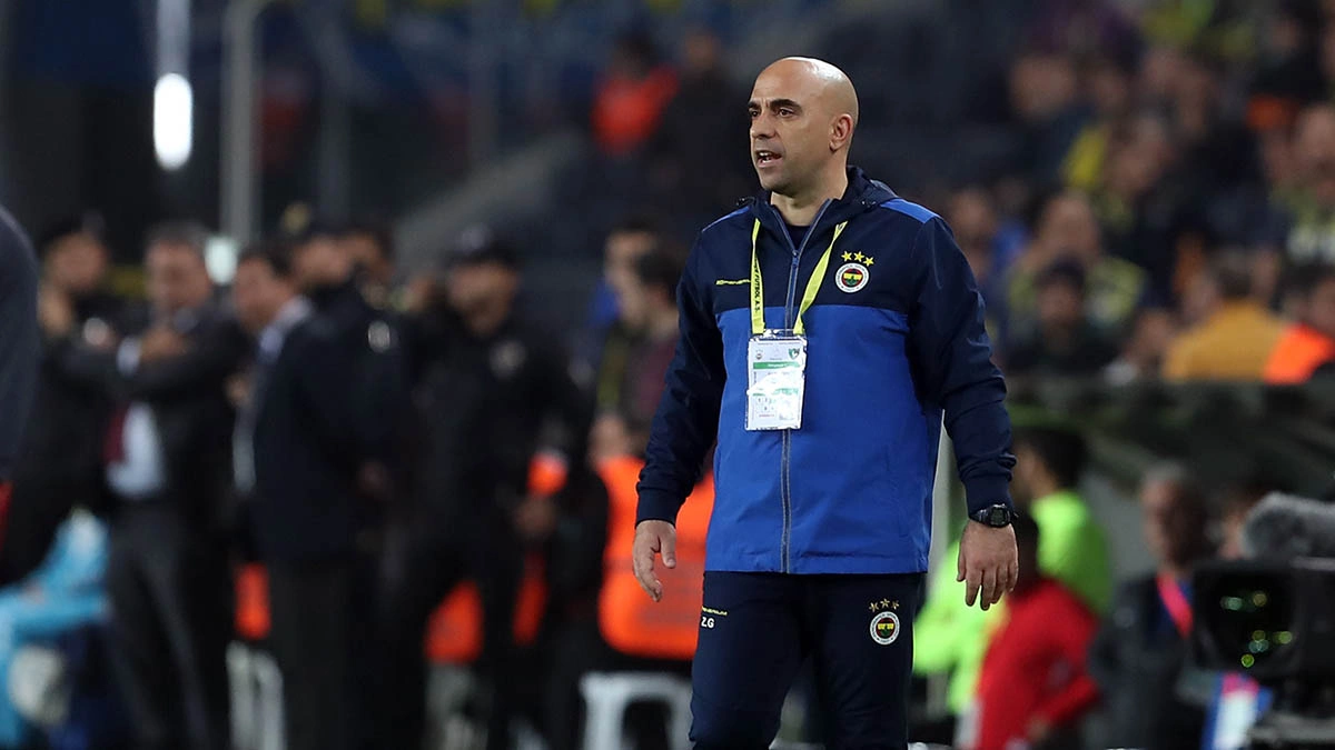 Fenerbahçe Yardımcı Antrenörü Zeki Murat Göle: "Sezon başından bu yana oynadığımız en kötü futboldu"