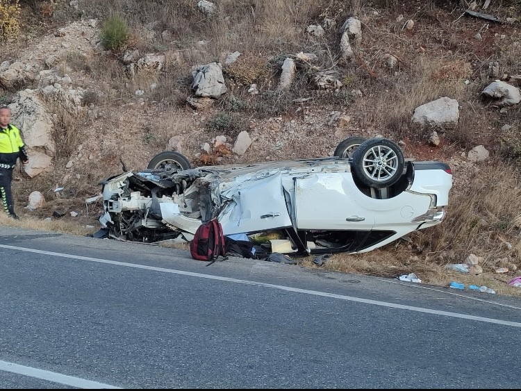 Antalya’da trafik kazası: Aynı aileden 4 kişi yaralandı