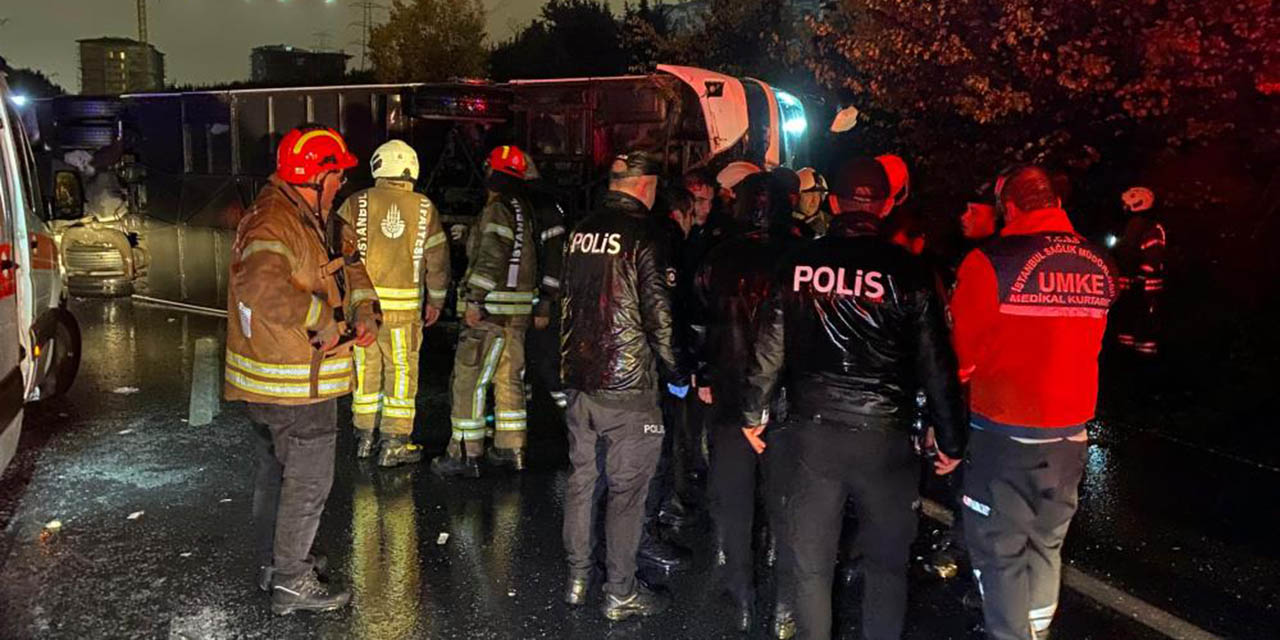 İstanbul'da yolcu otobüsü devrildi: Çok sayıda yaralı var