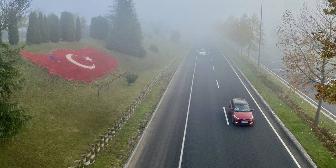 Ankara-İstanbul yolunda sis etkili oldu